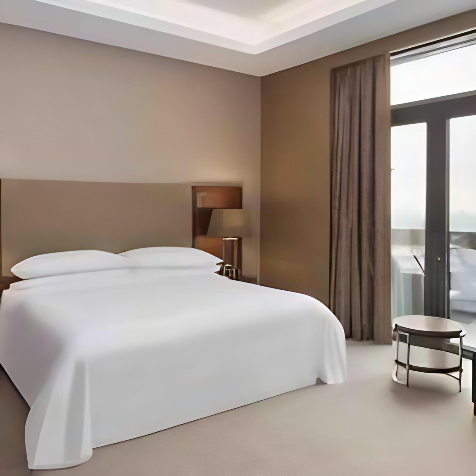 Отель Sheraton Grand Atasehir 5*